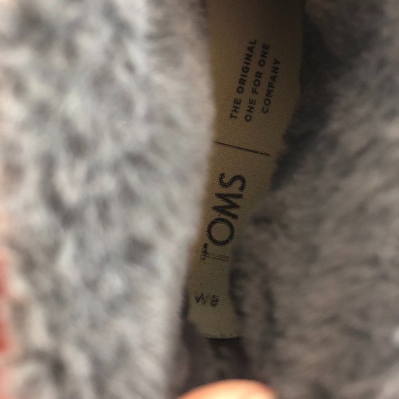 TOMS Women's 9 Gray Paxton Suede Slip-on Fur Lined Chukka Sneakers - Picture 2 of 9